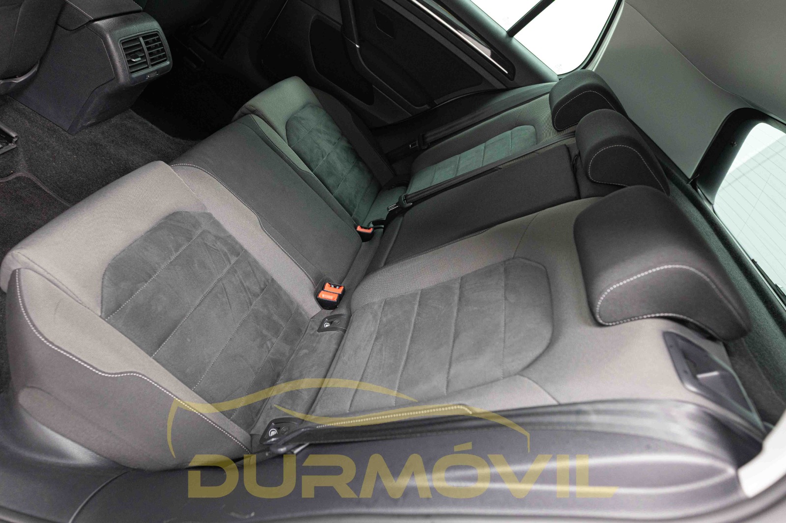 VOLKSWAGEN Golf Sport RLine 2.0 TDI 110kW 150CV DSG Ocasión