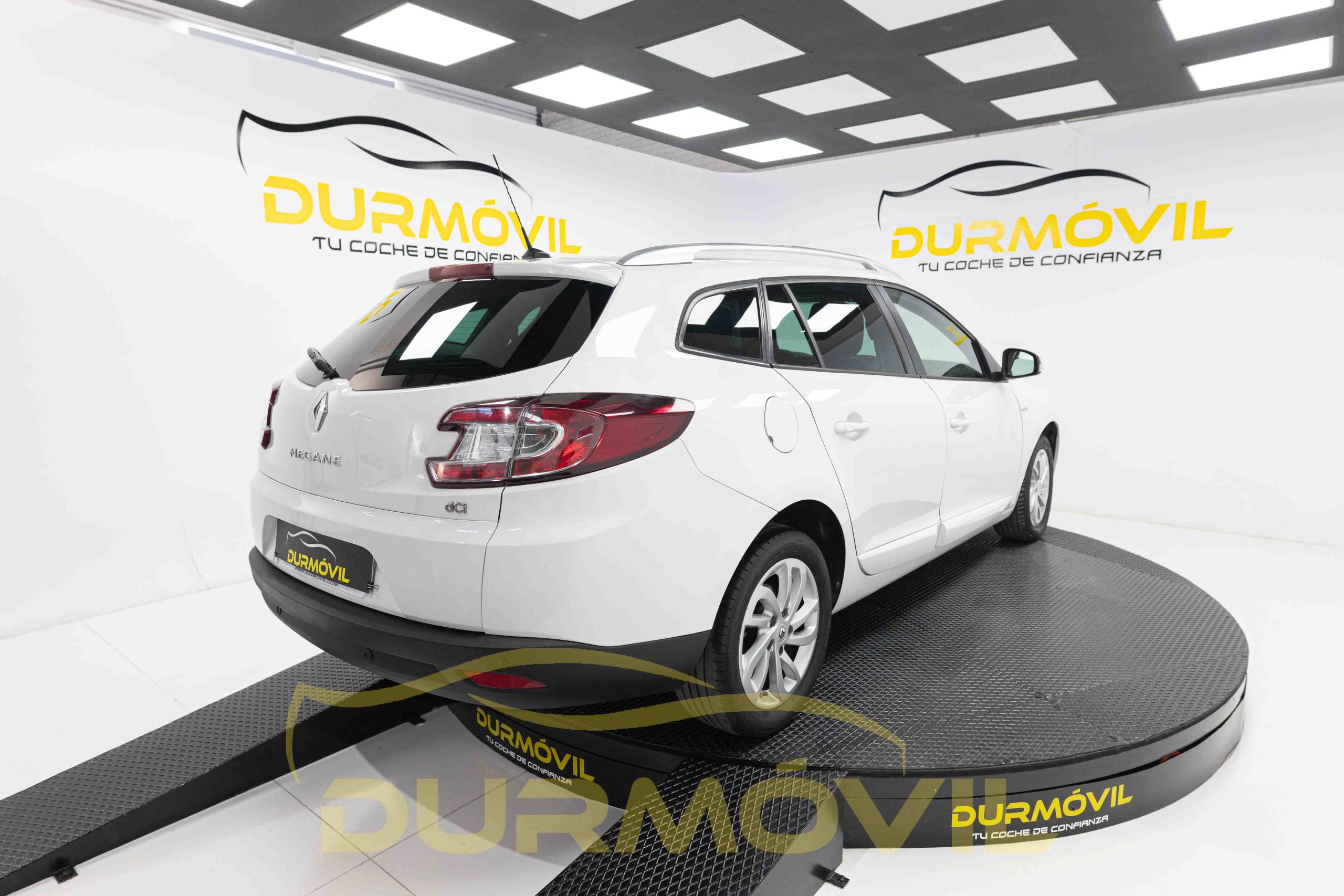 RENAULT Mégane Sport Tourer Limited dCi 110 eco2 Ocasión