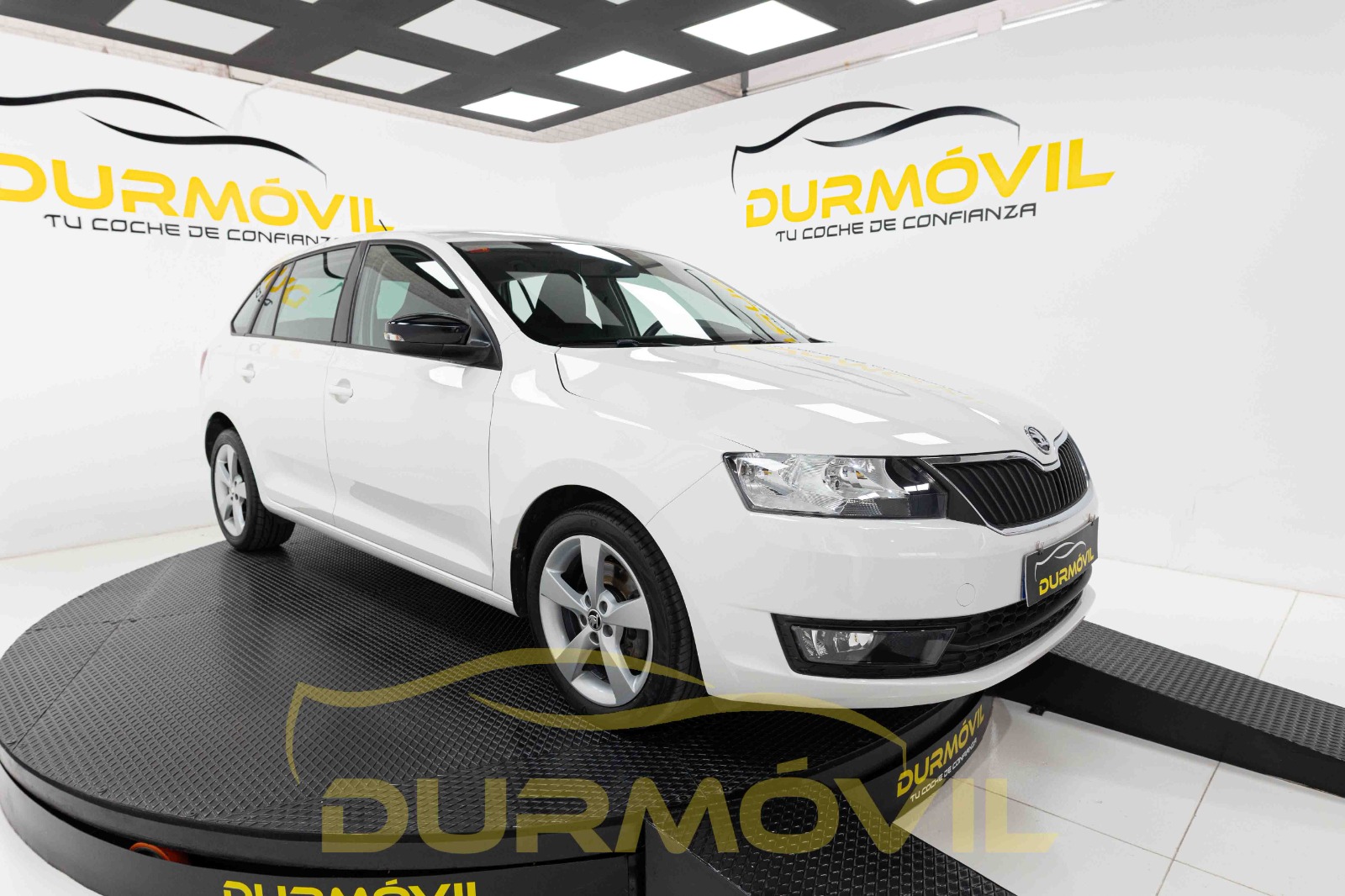 SKODA Spaceback 1.6 TDI CR 85KW 115cv Like Spaceback Ocasión
